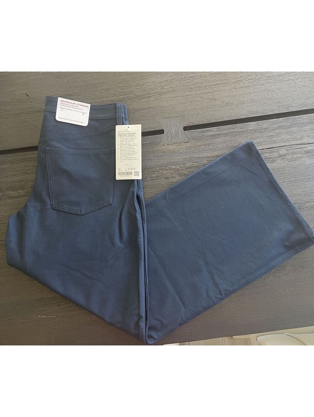 Lululemon - EasyFive Low-Rise Classic Wide-Leg Pant Regular - 28R - Navy